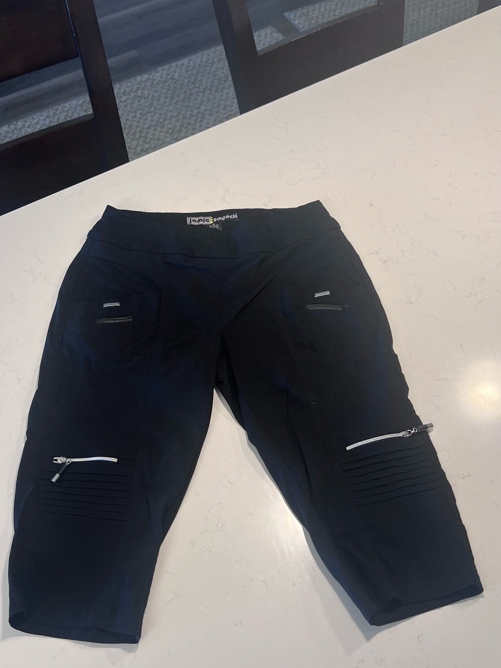 JAMIE SADOCK SKINNYLIOUS 14" CAPRI PANTS size 4